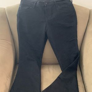 Old Navy black micro flare jeans 😍